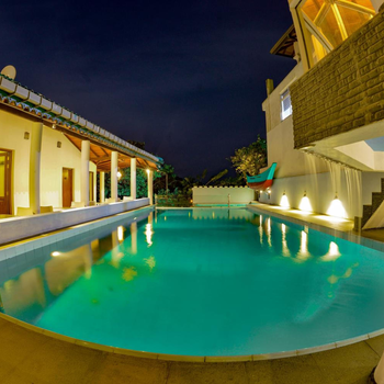 The Castle by Don Louis - Hotel exterior or room view