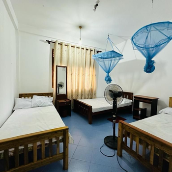 LOTUS HOLIDAY REST - Hotel exterior or room view