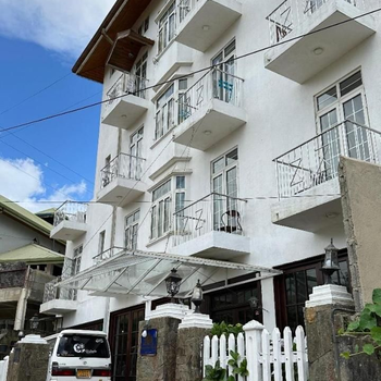 Royal Pearl Hills (Pvt) Ltd. - Hotel exterior or room view