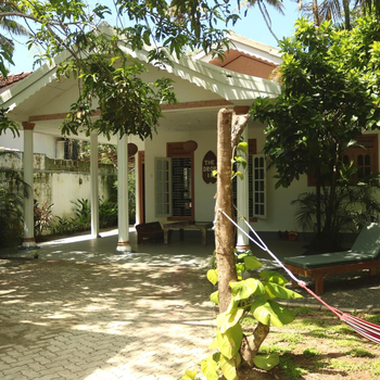 The Drop In Madiha I Double Bedroom with private Bathroom - Hotel exterior or room view