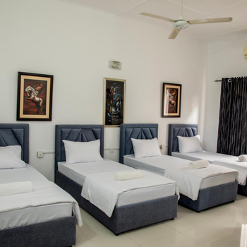 Funk Bunks - By The Lake - Hotel exterior or room view