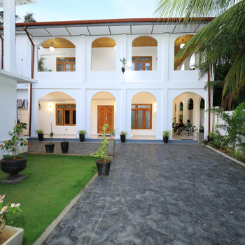 Sunflowers Canada House - Hotel exterior or room view