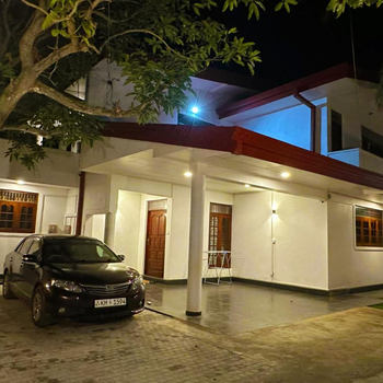 The Sea Breeze - Down Stairs - Hotel exterior or room view