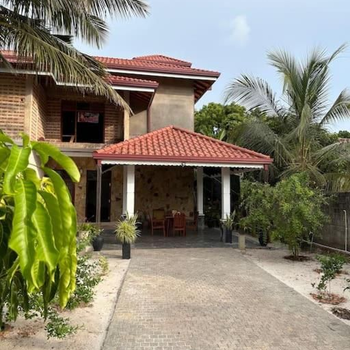 Charming home near the beach - Hotel exterior or room view