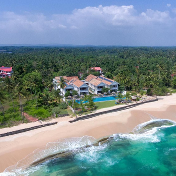Sri Sharavi Beach Villas & Spa - with 43 metre saltwater infinity pool - Hotel exterior or room view