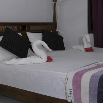 PIGEON HOUSE KABALANA - Hotel exterior or room view