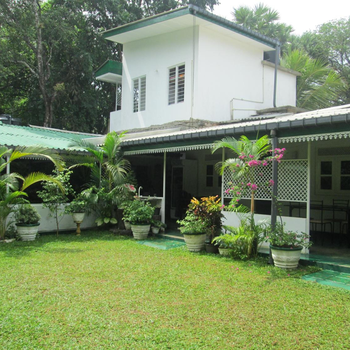 Levi's Tourist – Anuradhapura - Hotel exterior or room view