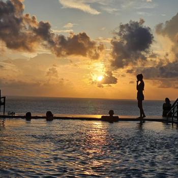 Ocean Breeze Sea View Luxury Apartments - Hotel exterior or room view