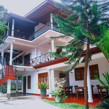 Freedom Guest Inn Ella - Hotel exterior or room view