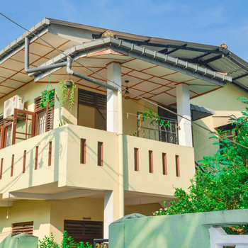 Sadina Home Stay - Hotel exterior or room view