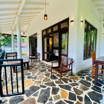 White Villa Goyambokka - Hotel exterior or room view
