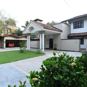 Serene Manor - Hotel exterior or room view