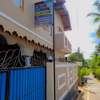 Zayan Holiday Inn - Hotel exterior or room view