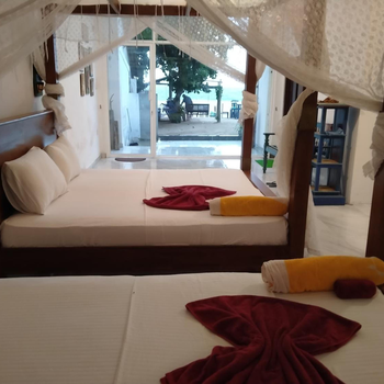 Sea Crest Beach Villa - Hotel exterior or room view